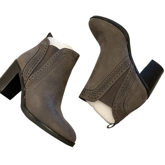 MIA Boot Sutton 10 Gray Bootie Southwest Boho Ankle Fall Fashion - Picture 1 of 9